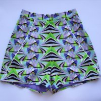 Къси панталонки Katya Dobryakova 3D принт с колибри, снимка 1 - Панталони - 38660672