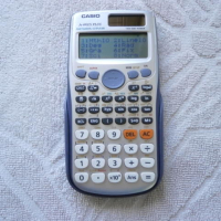 Научен калкулатор Casio, снимка 1 - Друга електроника - 44857943