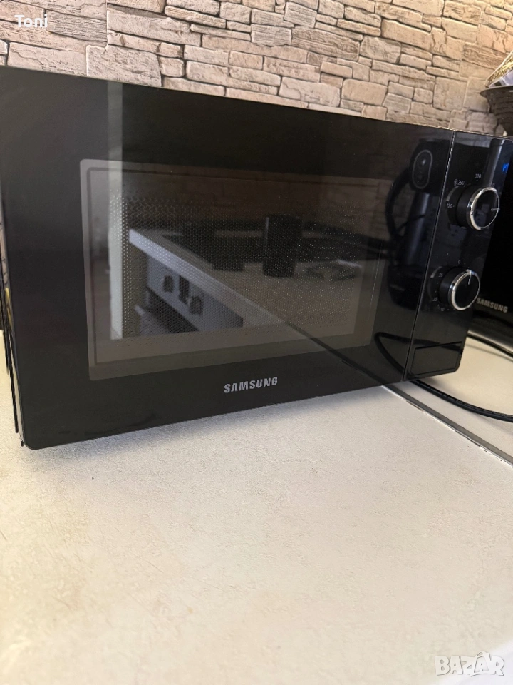 Микровълнова фурна Samsung MW-3000AM, снимка 1