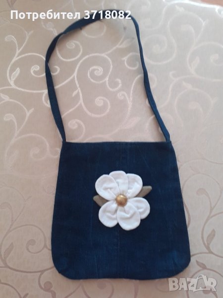 Бутикова дамска чанта от плат, снимка 1