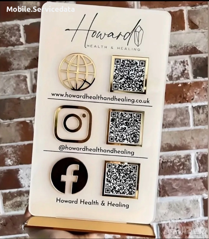 Персонализирана акрилна стойка за QR код – бяло и златисто, подходяща за Google My Business, снимка 1