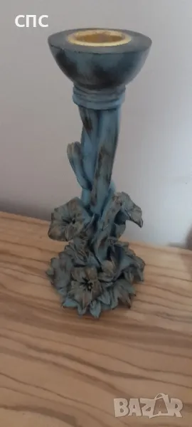Красив свещник полирезин , снимка 1