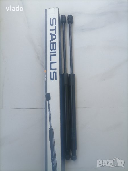 Амортисьори за багажник Passat 6 Variant, снимка 1