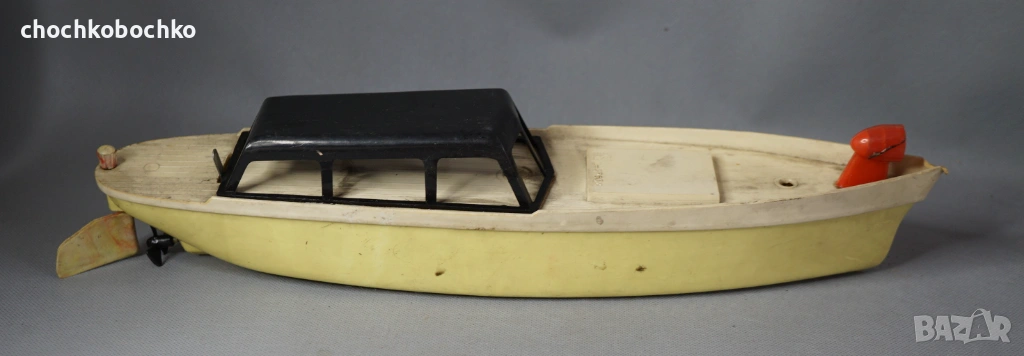 Стара Руска Пластмасова играчка модел лодка кораб 37 см, снимка 1