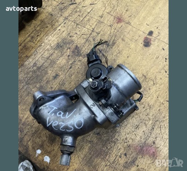 Toyota avensis verso 2.0d4d 2005година Дросел Клапа, снимка 1