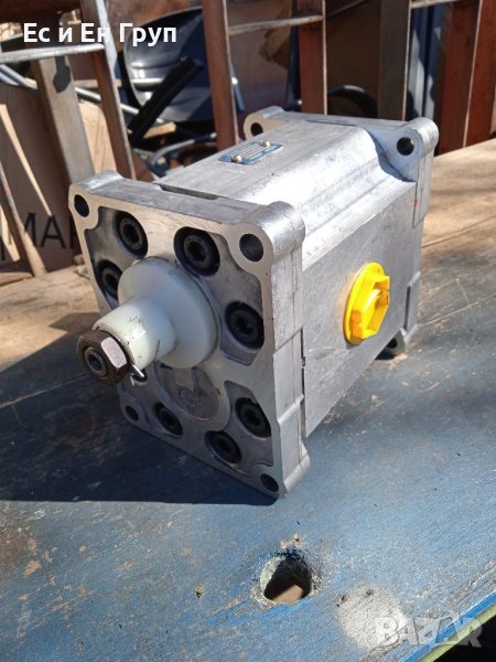 Хидравлична помпа, снимка 1