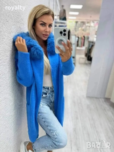 Синя кашмирена жилетка с пух, снимка 1