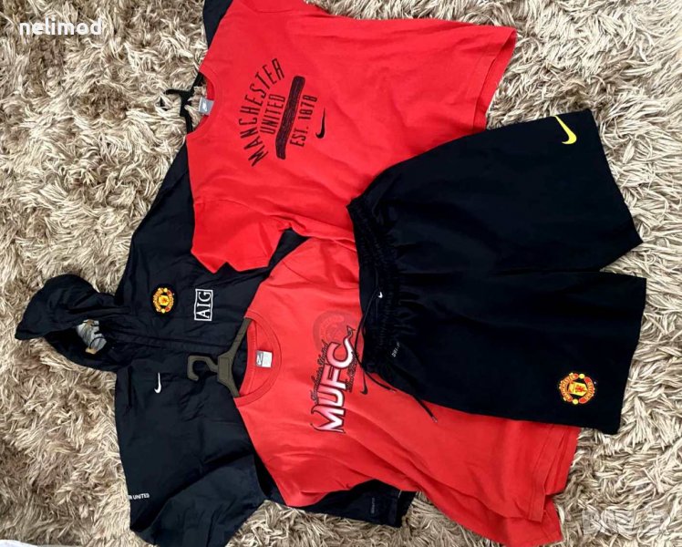 Комплект NIKE Manchester United размер L  Разпродажба 60.00лв, снимка 1