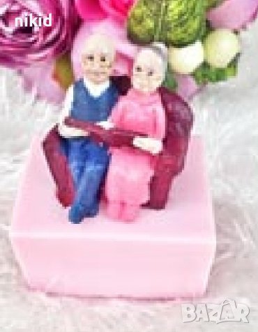 3D седнали баба и дядо силиконов молд форма калъп гипс шоколад фондан свещ, снимка 1