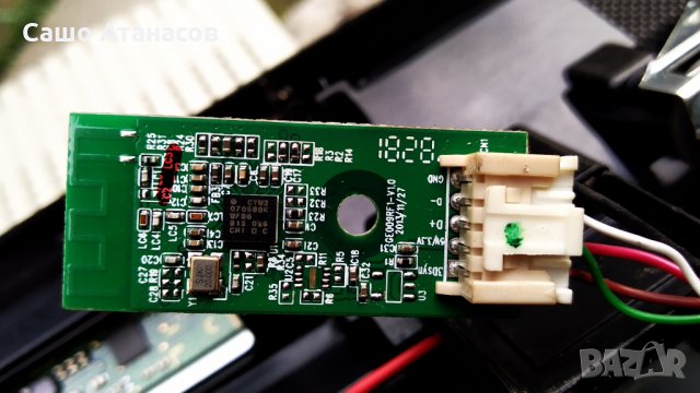 HITACHI 40HE4001 със счупена матрица ,17IPS12 ,17MB211S ,VES400UNDS-2D-N12 ,17WFM07 ,GE009RF1-V1.0, снимка 14 - Части и Платки - 29024658