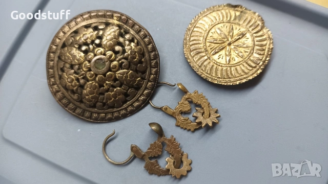 Възрожденски сачан обеци,накит, арпалии,бронз,от баба чеиза , снимка 7 - Антикварни и старинни предмети - 53466763