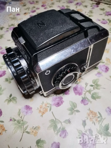 Средноформатен фотоапарат Bronica S2 с обектив Nikkor-P 75mm F2.8, снимка 2 - Фотоапарати - 51947059