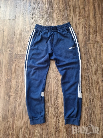 Страхотно мъжко спортно долнище ADIDAS размер L