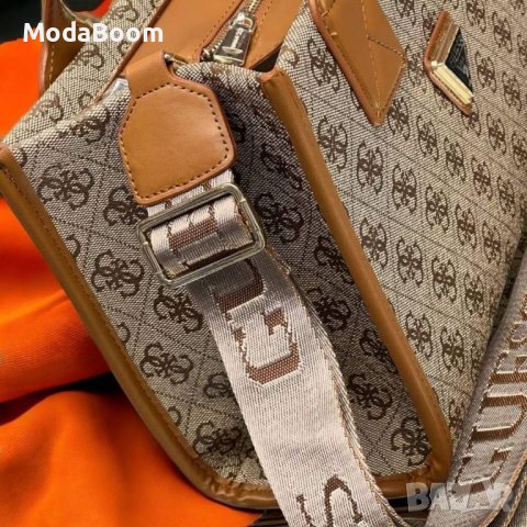 Guess дамска чанта , снимка 3 - Чанти - 42943858