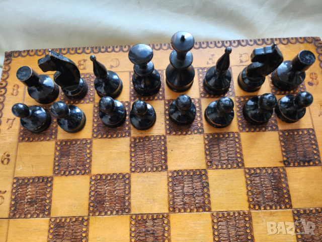 шах - голяма красив (фурнир с инкрустирана "кост")+табла, к-т фигури+пулове и също пирографиран шах , снимка 9 - Шах и табла - 52583035
