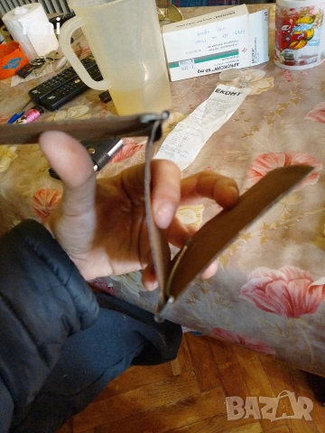 кожен портфейл за банкноти и още един чисто нови черния не е boss но е чисто нов, снимка 6 - Портфейли, портмонета - 53410119