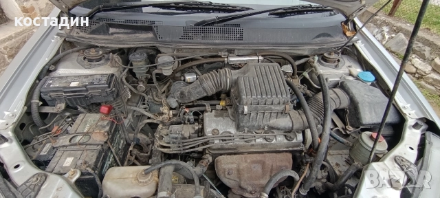 Honda H-RV 1.6I, снимка 12 - Автомобили и джипове - 52185627