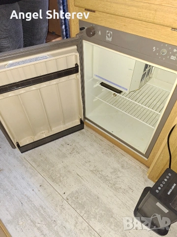 Продавам каравана с изграден навес , снимка 13 - Каравани и кемпери - 53582269