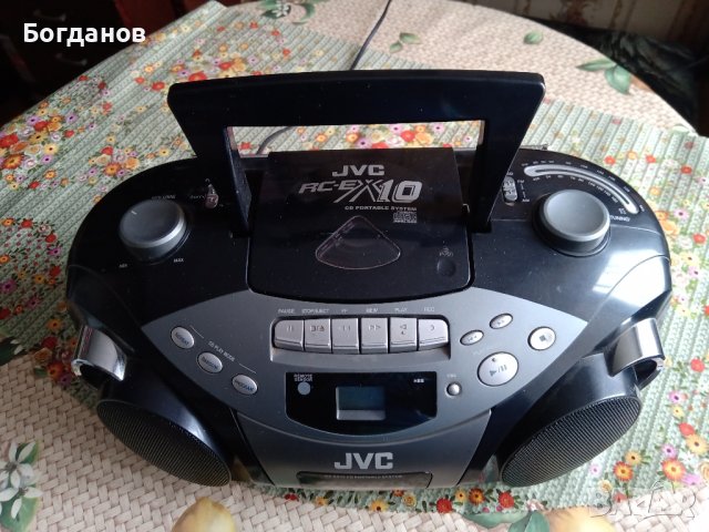 JVC RC-EX10 CD PORTABLE SYSTEM -TUNER/CD/TAPE, снимка 10 - Радиокасетофони, транзистори - 43251671