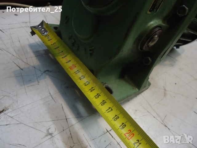 Мотор - редуктор със спирачка, снимка 7 - Електродвигатели - 51548129