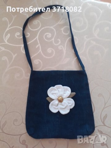 Бутикова дамска чанта от плат