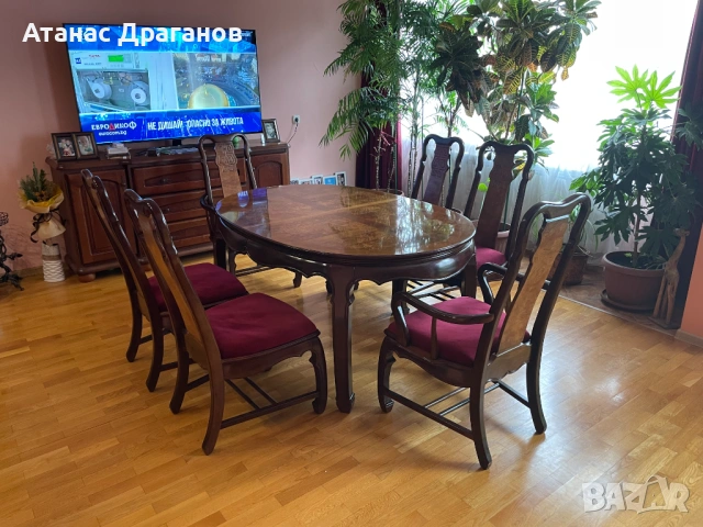 Трапезна разгъваема маса с 6 стола