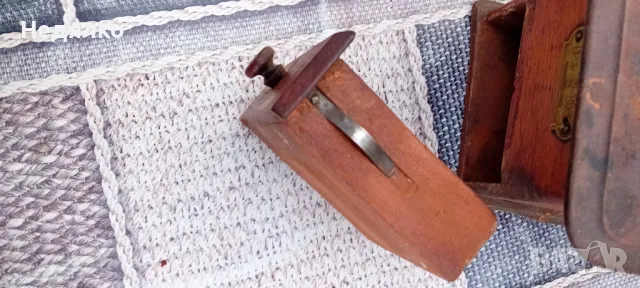 Стара немска кафемелачка,1920г,махагон,бронз, снимка 14 - Други ценни предмети - 49166299