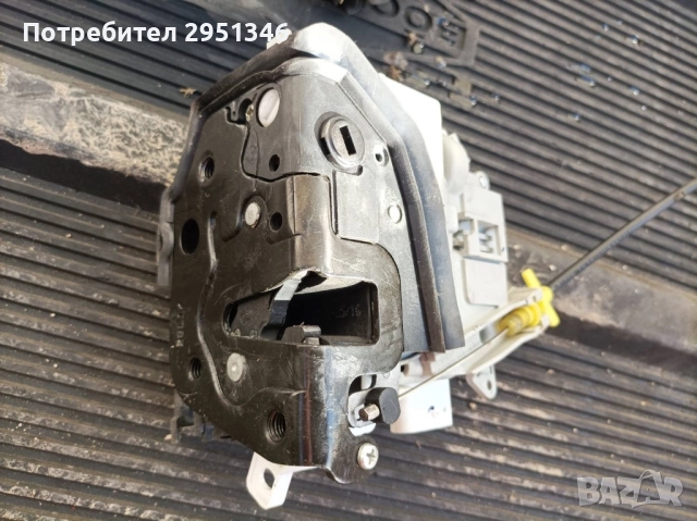 Брава врата Porsche Panamera GTS / Macan 8k0839015f