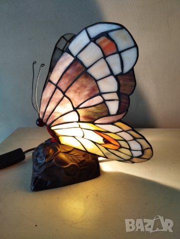 Настолна лампа тифани-пеперуда,, снимка 4 - Настолни игри - 43184283