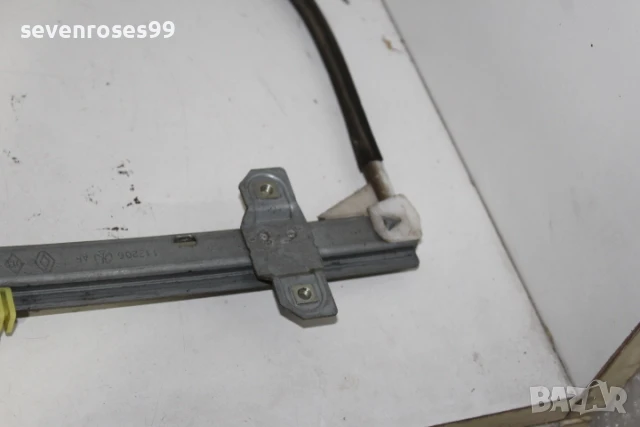 Машинка стъкло ръчна задна лява Рено Меган Сценик 1998 1.6i Renault Megane Scenic, снимка 5 - Части - 51219596