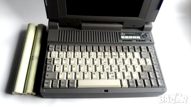 от 1994 Acrobat 80486 DLC-33 Стар ретро лаптоп, снимка 4 - Антикварни и старинни предмети - 43353069