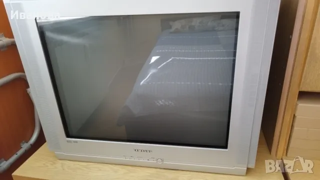 Телевизор Самсунг 27 инча, снимка 4 - Телевизори - 47660712