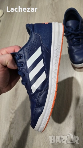 Adidas Аltasport кожени 40 номер, снимка 5 - Маратонки - 52627925