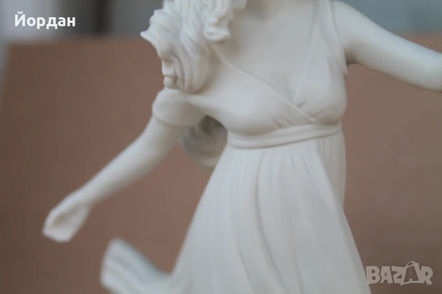 Английска порцеланова фигура 'Wedgwood   The dancing hours 1  993, снимка 12 - Колекции - 51251884