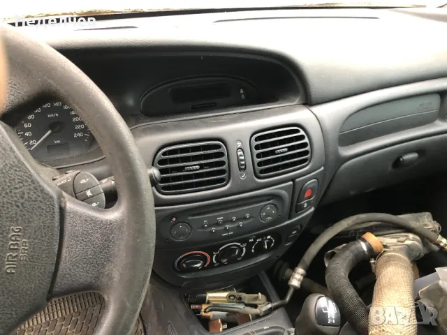Рено Меган Renault Megane 1.6 16V НА ЧАСТИ, снимка 12 - Автомобили и джипове - 48388476