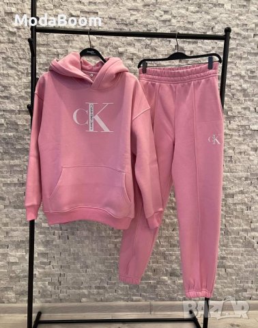 🤍🩷Calvin Klein модерни дамски комплекти / четири цвята🤎💚, снимка 2 - Комплекти - 43414380