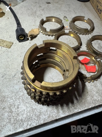 СИНХРОНИЗАТОР КУТИЯ МОСКВИЧ 412-2140 НОВ ОРИГИНАЛЕН