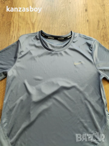 Nike - страхотна дамска тениска КАТО НОВА С, снимка 4 - Тениски - 51321226