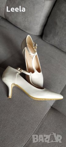 Бели лачени обувки, снимка 7 - Дамски обувки на ток - 28885600