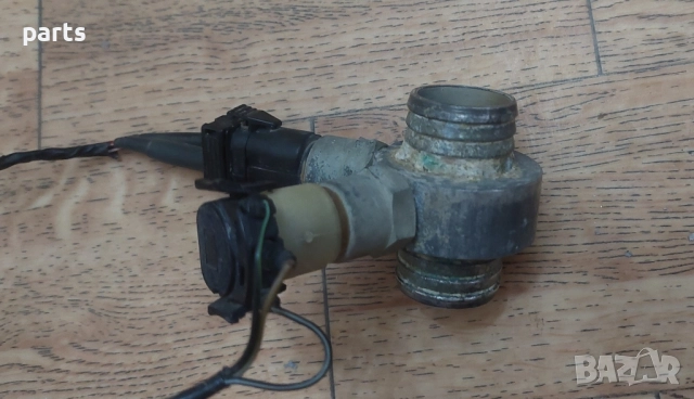 Воден Фланец и Датчици БМВ Е36, снимка 4 - Части - 52487556