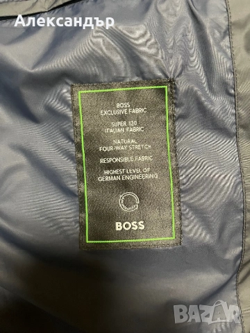 Елек на марката Boss, снимка 4 - Якета - 53586160