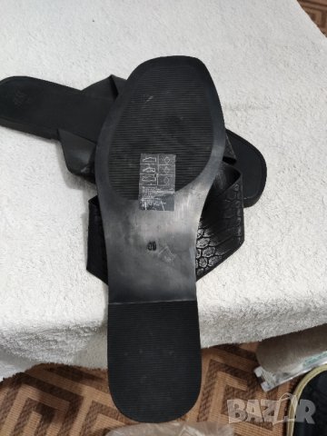 чехли H&M, снимка 4 - Мъжки чехли - 34982144