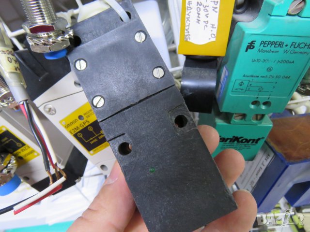 Български индуктивен датчик  ДПБ 24 ПК-КК  паралелепипед захр 24 волта право 1 н. отворен контакт, снимка 2 - Друга електроника - 28402003