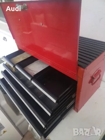 Шкаф/сандък с 6 броя чекмеджета за съхранение на инструменти. Марка: SAM PRO