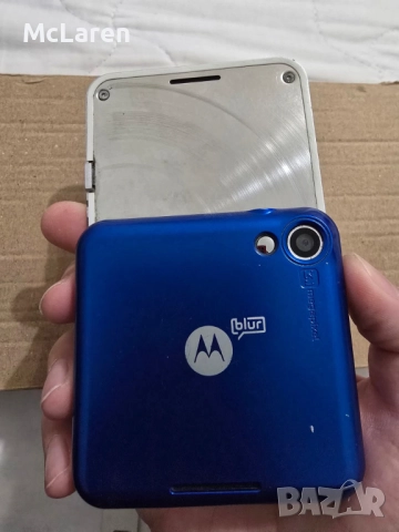 Motorola Flipout, снимка 2 - Nokia - 52849933