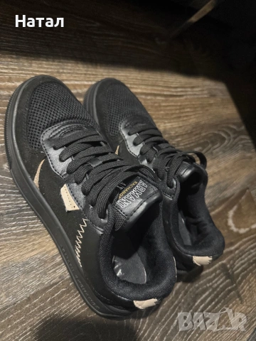 Armani блуза и кецове 36 номер, снимка 3 - Блузи с дълъг ръкав и пуловери - 53053153