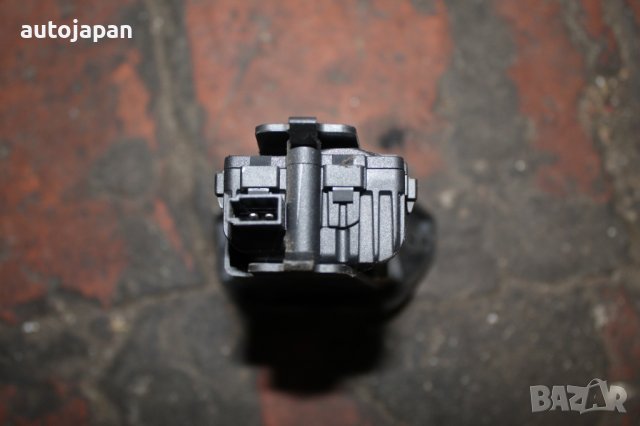 Капачка резервоар и механизъм заключване резервоар Опел астра х 1.3цдти 90кс комби 07г Opel astra h , снимка 6 - Части - 43463545