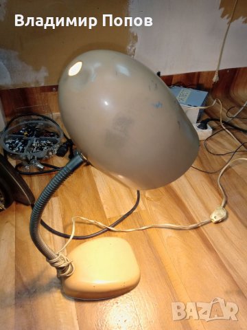 Продавам съветска настолна лампа " Сделано в СССР", снимка 2 - Настолни лампи - 39574824