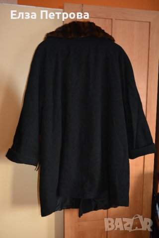 Черно палто с яка от изкуствен косъм, снимка 2 - Палта, манта - 43805613