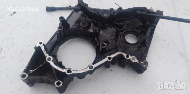 Капак верига Мерцедес 124 250Д , снимка 2 - Части - 48296363